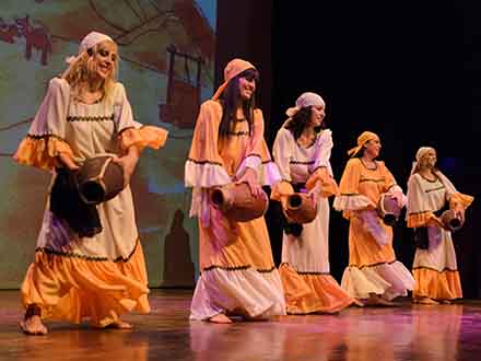 Espectáculo Mujeres de Harén 2015